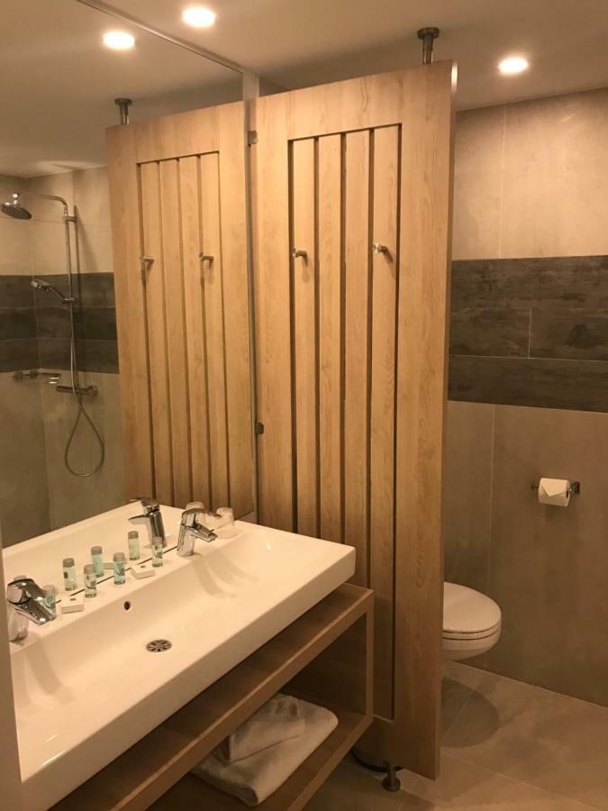 Le Vigeant Residence Des Pilotes מראה חיצוני תמונה